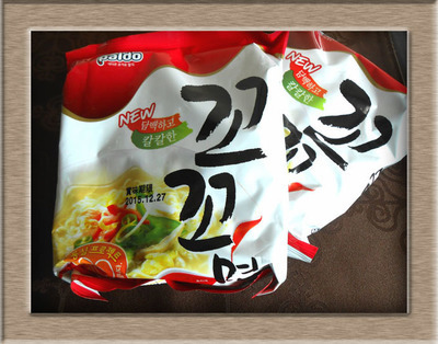 白いスープ 韓国ラーメン 鶏がらスープ De 青唐辛子ココ麺 アラフォー夫婦 楽しく簡単 材料費入り洋食 レシピ